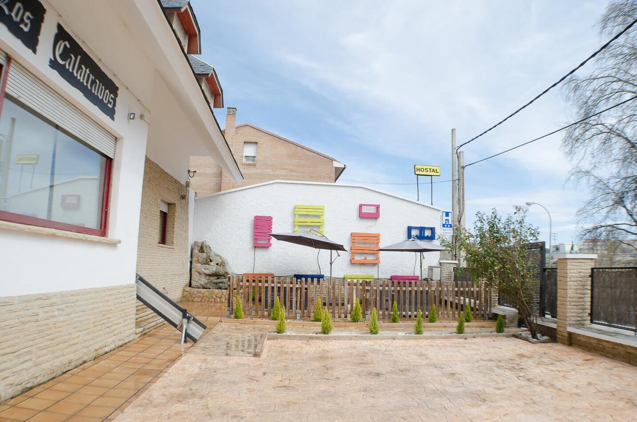 Hostal Los Calatravos Alcaniz Exterior foto